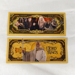 Il Signore degli Anelli 2026 Banconote Commemorative in Lamina d'Oro 12 Pezzi Personaggi <span class=keywords><strong>della</strong></span> <span class=keywords><strong>Terra</strong></span> <span class=keywords><strong>di</strong></span> <span class=keywords><strong>Mezzo</strong></span> Regalo Originale per Appassionati <span class=keywords><strong>di</strong></span> Cinema - Product Image 3