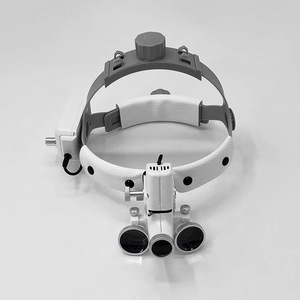 Loupes Binoculaires Dentaires avec Phare LED 2.5/3.5X 5W, Serre-Tête Ajustable, Lampe Chirurgicale pour Dentiste, Distance de Travail de 320mm-420mm - Product Image 4