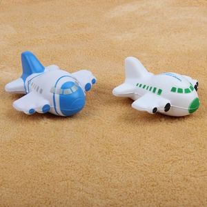 ลูกบอลบีบคลายเครียดรูปเครื่องบินทำจากโฟม PU พร้อมโลโก้สั่งทำ - Product Image 4