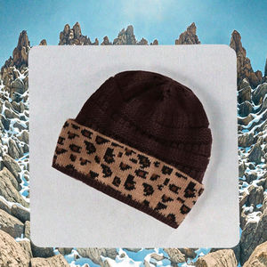 หมวกไหมพรมผสมขนสัตว์สไตล์ยุโรป-อเมริกัน ลายตัวอักษร สำหรับฤดูหนาว อุ่นสบาย เหมาะสำหรับการเดินทาง ออกแบบเองได้ สำหรับผู้หญิง วัยผู้ใหญ่ ใช้เล่นกีฬา - Product Image 3