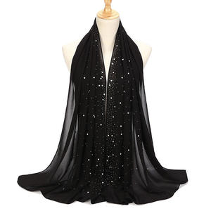 Vente en gros Premium Hijab en mousseline de soie légère et douce personnalisé confortable châle élégant et solide style malaisien - Product Image 6