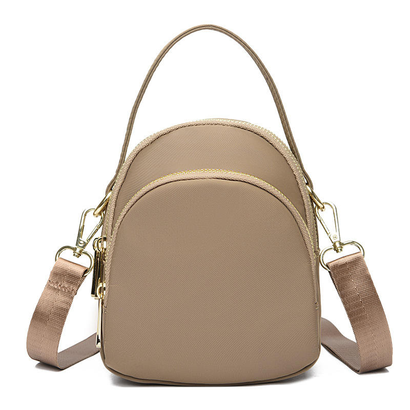 สีดำสีกากี