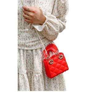 2025 été nouveau sac de gelée à la mode matelassé princesse <span class=keywords><strong>Diana</strong></span> sac pour femmes PVC perle bandoulière ouvert Mini sac pour dames enfants - Product Image 2