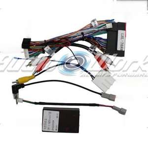 Автомобильный мультимедийный плеер с радио и адаптером - Product Image 1