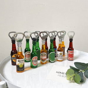 Abridor de Botellas de Cerveza y Vino Multifuncional de Acero Inoxidable, Decoración Creativa para Refrigerador, Adhesivo para Bar y Hogar - Product Image 4