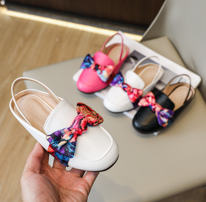 Sandali da bambina Boom Girl con tacco piatto, bianchi, rosa, neri, colorati, con fiocco, per matrimonio, uso quotidiano, comodi, da ballo, compleanno, da principessa - Product Image 1