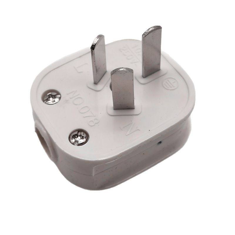Prise Yaqi à trois broches blanche