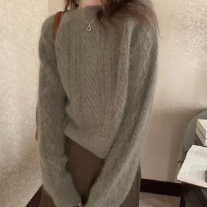 Pull en mohair <span class=keywords><strong>angora</strong></span> pour femmes tricoté à la main Pull d'hiver à col rond avec design torsadé Pull en tricot décontracté Logo personnalisé - Product Image 3