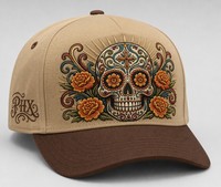 Casquette de baseball personnalisée en sergé 100 % coton avec impression style Old English, 5 panneaux, visière incurvée, style Dad Hat, streetwear urbain West Coast, vente en gros, faible MOQ