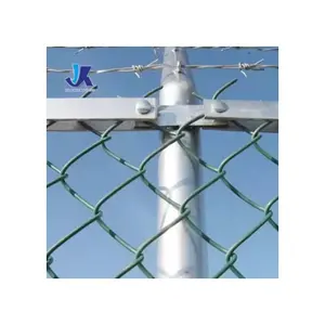 Standard 50*50mm maglia, 6ft & 8ft alto campo sportivo recinzione con diamante catena di collegamento di guardia
