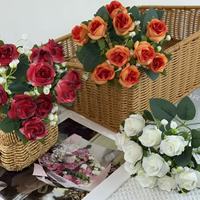 Nouvelles mini-roses artificielles style européen en gros, fausses fleurs de diamant, petits bouquets faits main pour mariage, best-seller transfrontalier