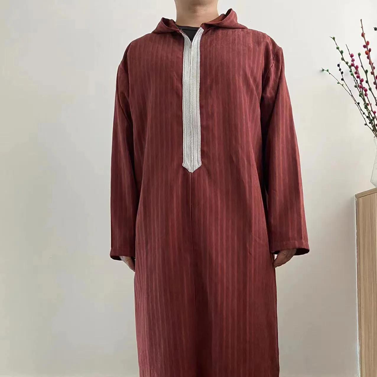 ثوب عباية إسلامية تقليدية في دبي ، ثوب الرجل الإسلامي السعودي قفطان مغربي للرجال