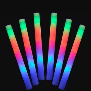 Bastoncini LED Luminosi Personalizzabili con Logo, 3 Modalità di Illuminazione Colorata, Luci Lampeggianti in Schiuma per Discoteche, Concerti, Feste e Bar - Product Image 3