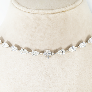 Collier en diamant de qualité supérieure IGI Platinum Pear Cut Fancy Vivid Blueish Green pour anniversaire et cadeau au meilleur prix - Product Image 4