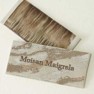 Étiquettes tissées personnalisées en damassé haute densité avec logo de marque et motif marbré, étiquette principale de col pour vêtements, vente en gros - Product Image 2