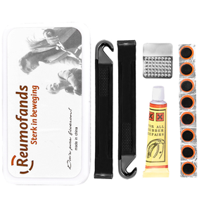 Kit portátil de reparación de neumáticos de bicicleta: herramientas para remendar cámaras de aire, palancas de neumáticos y almohadillas de goma con sellador de parches en frío - Product Image 1