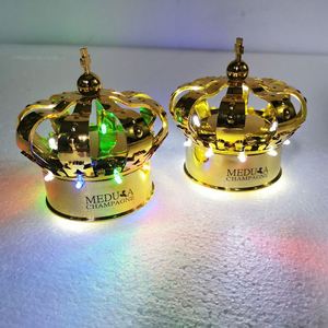 Tapa LED Recargable Dorada para Botellas de Champán y Licores con Luz Intermitente Tipo Chispa - Product Image 3