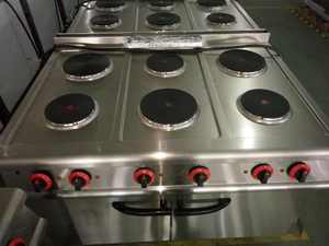 Cuisinière électrique commerciale à 4 plaques chauffantes 8KW avec armoire en acier inoxydable, station de cuisson professionnelle pour restaurant - Product Image 3