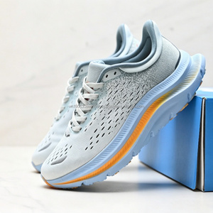 Chaussures de course décontractées légères et respirantes en maille de haute qualité pour hommes et femmes, marque Hokaes, été-printemps, vente en gros - Product Image 1
