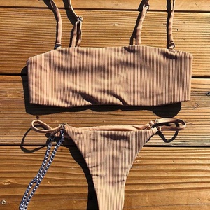 Maillot de bain personnalisé pour femmes, imprimé tie-dye, bretelles doubles, bikini halter, tissu lisse, sexy et élégant, 1 pièce seulement - Product Image 1