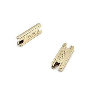 Etiquetas de Metal con Logotipo Personalizado para Ropa, Diseño de Moda, Clip para Bolsillo con Pliegue Central, Etiquetas con Borde Cortado con Láser, Ecológicas, Etiquetas en Relieve 3D - Product Image 6