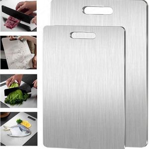 Utensilios de Cocina, Tabla de Cortar de Acero Inoxidable, Tabla de Cortar de Doble Cara de Acero Inoxidable Saludable para el Hogar con Orificio para Colgar - Product Image 5
