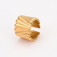 KITI Chic 18 Karat Gold Edelstahl Breitband Ring Strukturierte verstellbare Aussage Schmuck für Frauen