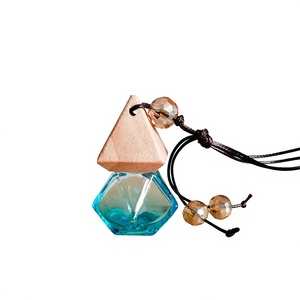 Accessoires automobiles haut de gamme modernes, parfum pour voiture, diffuseur d'aromathérapie pour rétroviseur, pendentif à huile essentielle, désodorisant pour voiture, cadeau - Product Image 1