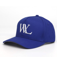 Casquette de baseball brodée 5 panneaux personnalisée en coton beige et rouge avec logo sur mesure pour adultes – Idéale pour mariages