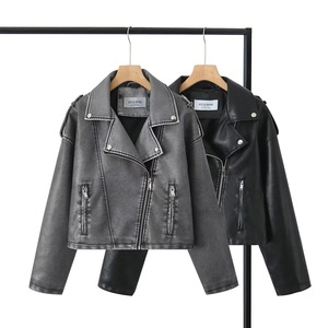 2025 femmes rétro à manches longues moto veste nouvelle mode en détresse <span class=keywords><strong>Imitation</strong></span> <span class=keywords><strong>cuir</strong></span> décontracté fermeture éclair courte longueur pour l'automne - Product Image 2