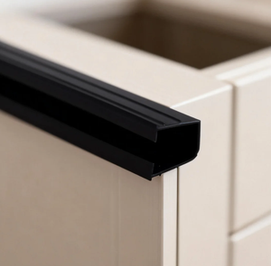 Rail de glissière de rideau de voiture en forme de <span class=keywords><strong>U</strong></span> en plastique <span class=keywords><strong>Profil</strong></span> en plastique de rail en I <span class=keywords><strong>Profil</strong></span> en plastique en forme de flèche noire en <span class=keywords><strong>PVC</strong></span> - Product Image 3