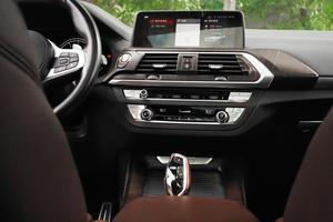 Auto Usado en Venta, <span class=keywords><strong>BMW</strong></span> X3 XDrive28i 2018, Paquete M Sport, SUV Usado, Volante a la Izquierda, Automático, Lujoso, 224hp, XDrive, Tracción en las Cuatro Ruedas, Excelente Estado - Product Image 4