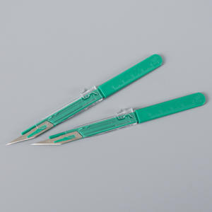 Bisturi veterinario monouso in acciaio inox di alta qualità con materiale di consumo veterinario Premium in plastica di sicurezza - Product Image 5