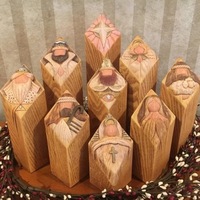 Figurines de Père Noël gravées à la main en bois, écologiques, pour la décoration de table de Noël à la maison