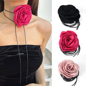 Женское элегантное колье с большим цветком - Product Image 3