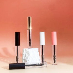 La bouteille transparente <span class=keywords><strong>contient</strong></span> 10ml de cils; <span class=keywords><strong>il</strong></span> est recyclable et facile à transporter. - Product Image 4