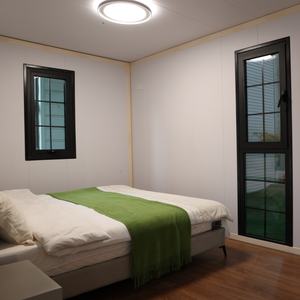 Двухсекционный раскладной стальной контейнерный дом |   Модульный дом на заказ с сэндвич-панелями для офисных зданий, отелей и курортов - Product Image 5