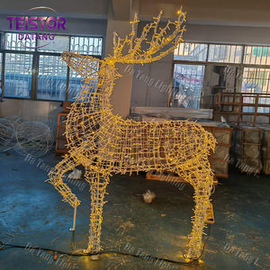 Décoration de rue extérieure imperméable IP65 en métal avec motif de cerf LED, éclairage animal 3D blanc chaud pour les fêtes - Product Image 6