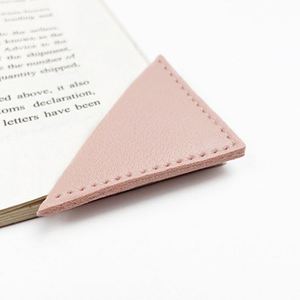 Marcapáginas de Cuero PU con Logotipo Personalizado, Accesorios para Libros con Forma de Corazón para Estudiantes - Product Image 6