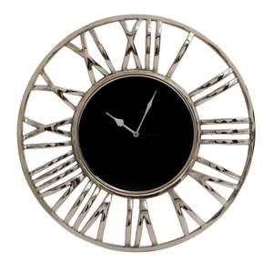 Horloge murale en argent avec chiffres romains et cadran noir, cadre métallique moderne, décoration intérieure pour salon, bureau et intérieur élégant - Product Image 5