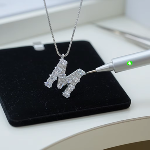 <span class=keywords><strong>IG</strong></span> Promotion Colliers Pendentifs Initiales Homme Femme en Argent Sterling 925 Moissanite D VVS 1ct Testée Bijoux Personnalisés de Haute Qualité - Product Image 1