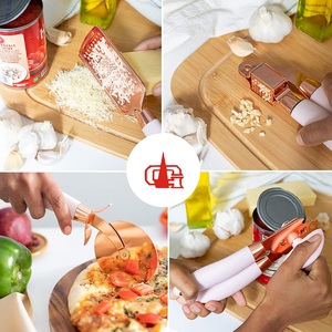 7 Món Đồ Dùng Nhà Bếp Bộ Phụ Kiện Dụng Cụ Nhà Bếp Màu Hồng Vàng Hồng Phụ Kiện Nhà Bếp Mạ Đồng Cho Ép Tỏi Cắt Pizza - Product Image 3