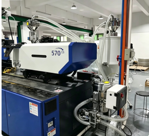 Auto Vacuum Hopper Loader for New Material - Product Image 6