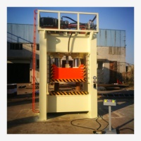 Prensa hidráulica de 1250t con guías, bomba de motor de alta velocidad, multifuncional, para grabado de puertas de acero ignífugas