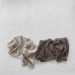 Vêtements pour bébés filles et garçons de haute qualité, nouvelle mode, vêtements en coton gaufré marron, vêtements de boutique, ensembles de 2 pièces pour le printemps - Product Image 3