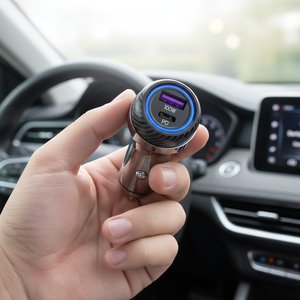 Adaptador de coche de carga rápida universal con doble puerto A+C PD30W de aleación de zinc y pantalla de voltaje en tiempo real para venta al por mayor - Product Image 6