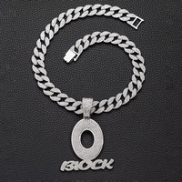 Alliage de hip hop plaqué couleur métal argenté avec collier pendentif lettre O BLOCK strass bling