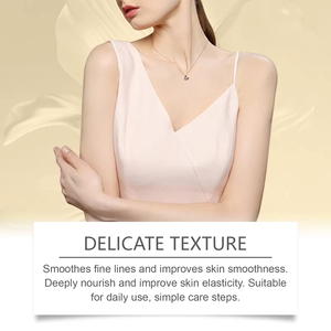 Etiqueta privada 114ml Nicotinamida Crema para aclarar la piel Cuidado corporal Extracto asiático Hidratante Blanqueamiento Leche Té verde OEM - Product Image 3