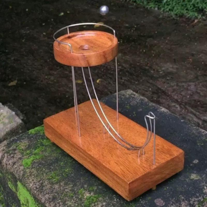Jouet cinétique populaire et amusant à boules d'acier à mouvement perpétuel, taille portable pour jeu familial, sport et divertissement quotidien - Product Image 3