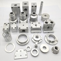 Pièces usinées CNC en aluminium anodisé blanc et acier inoxydable, usinage par électroérosion à fil - Tolérance de précision 0,01 mm, service d'usinage sur mesure